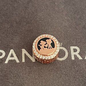 Pandora Walt Disney Studios That's a Wrap! Charm